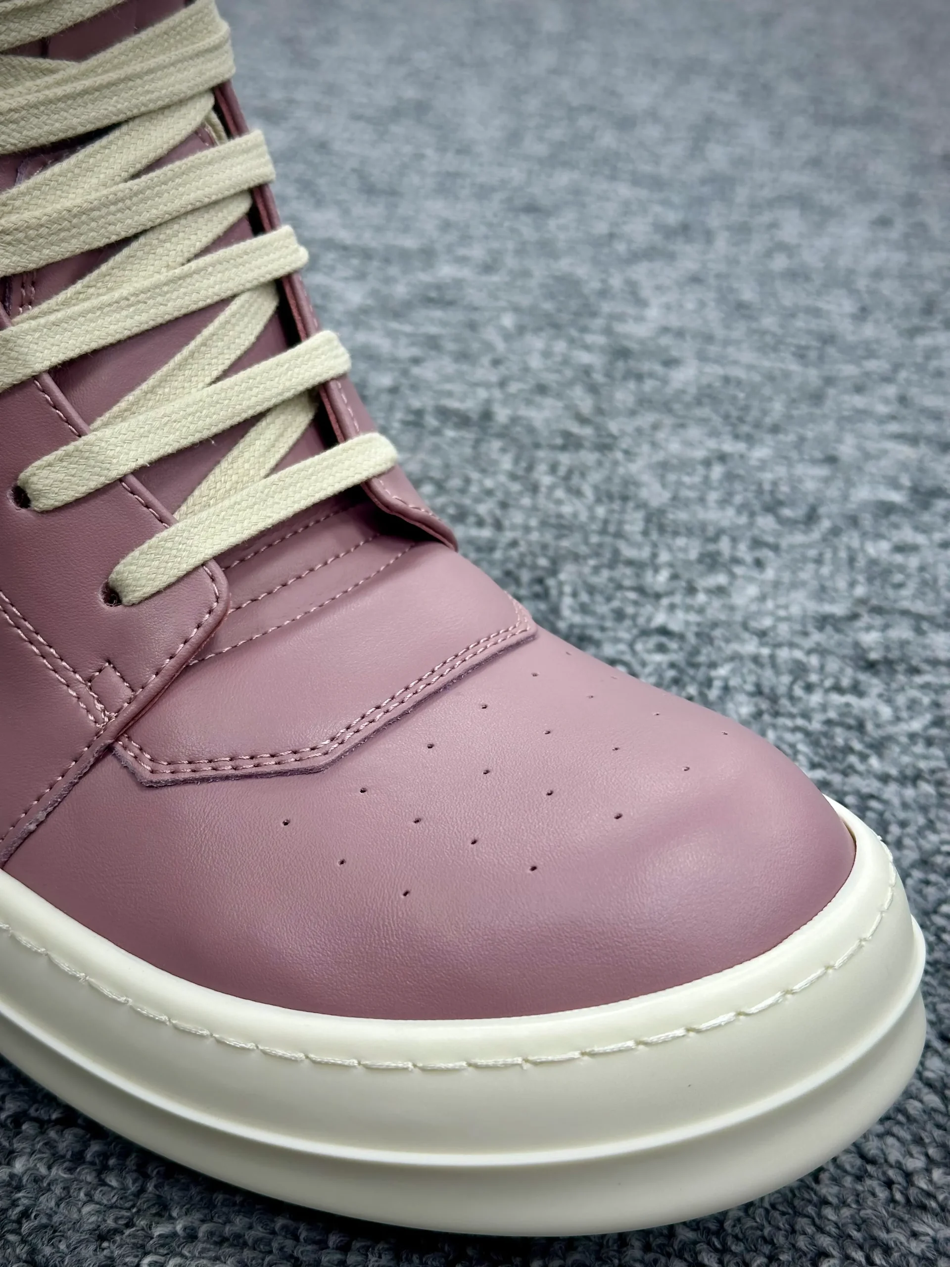 Mesh Toe Box