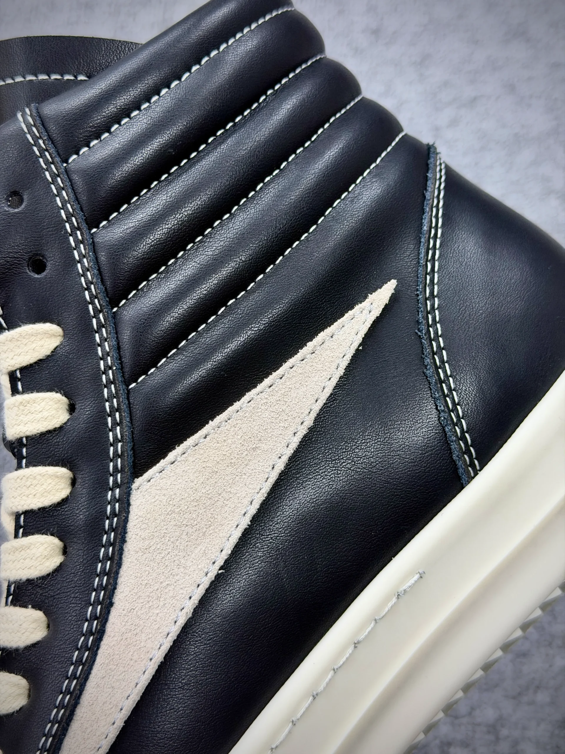 Side View Details