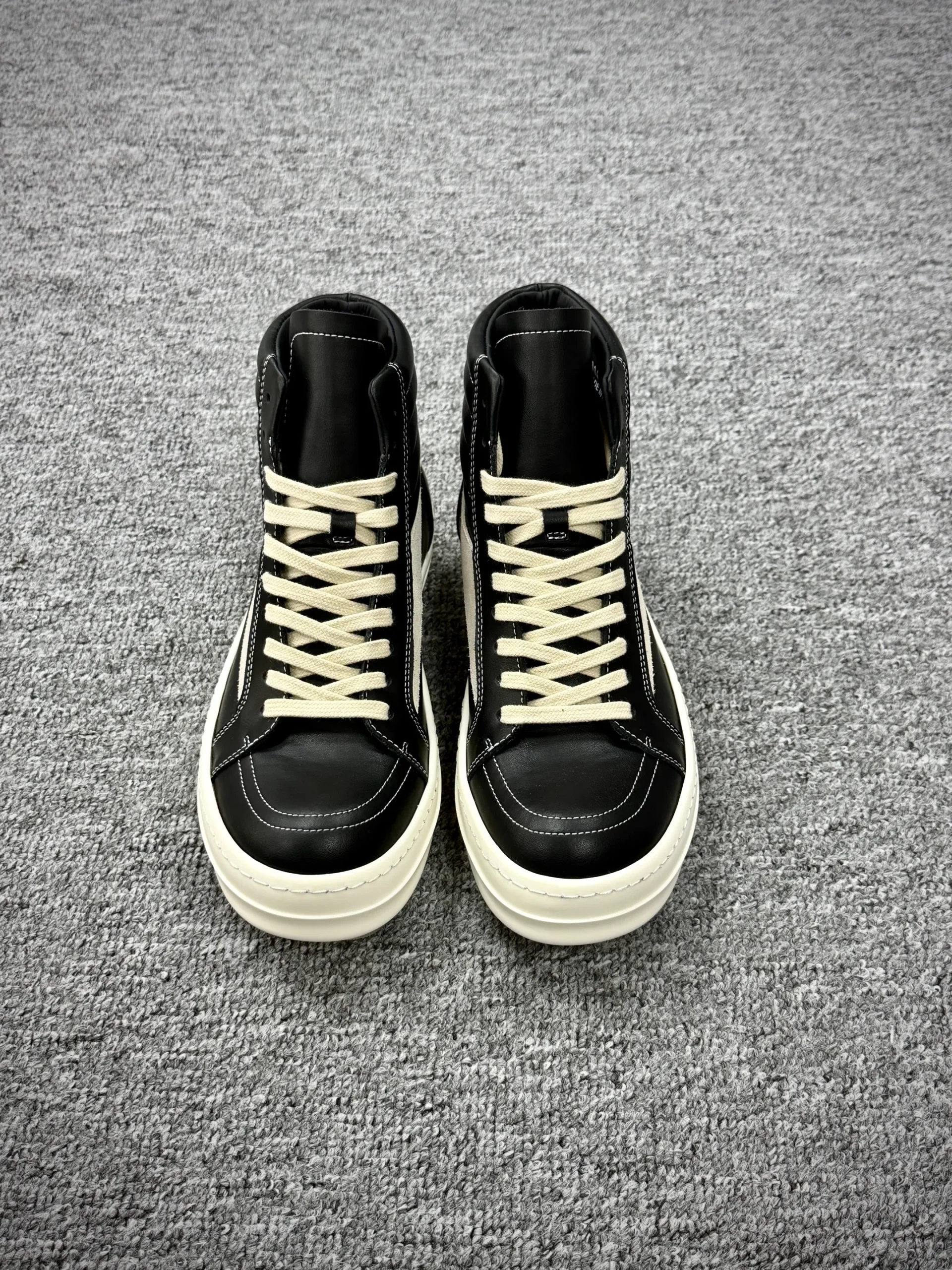 Front View R 0wens Porterville High Vintage Black Milk Sneakers