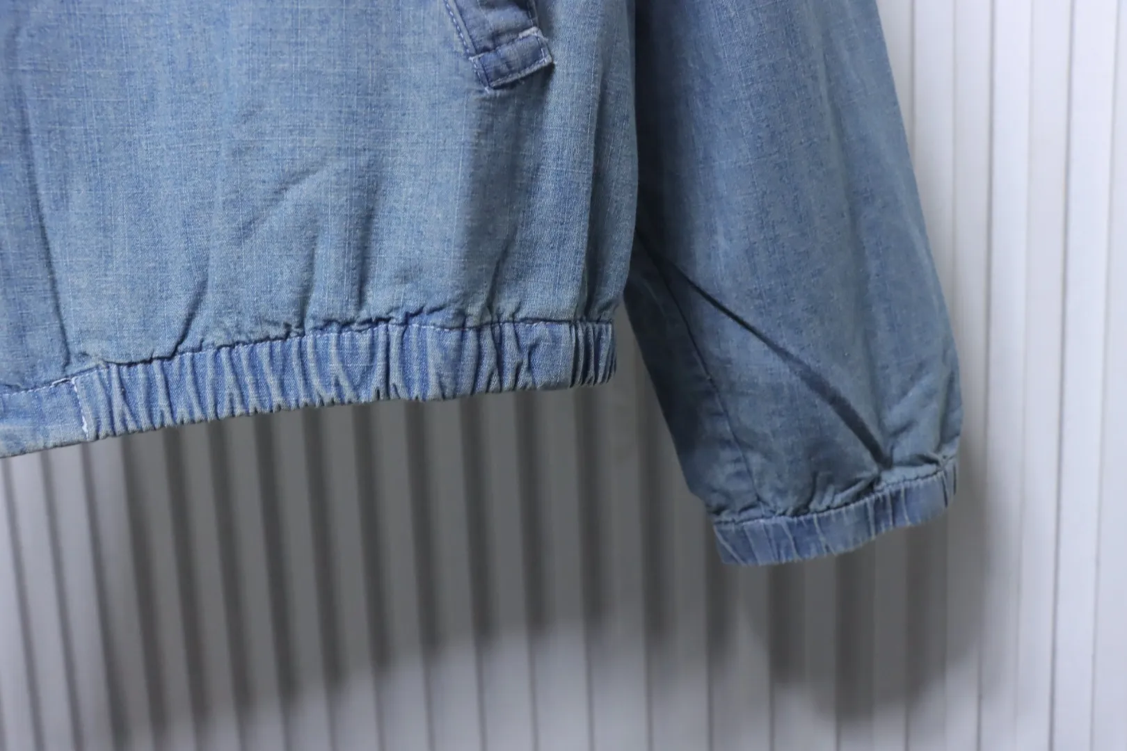 Sleeve Cuff and Bottom Hem Details