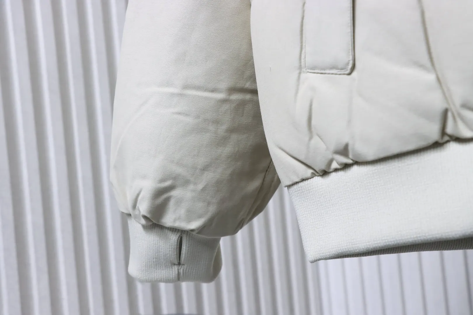 Sleeve cuff and Bottom Hem Details