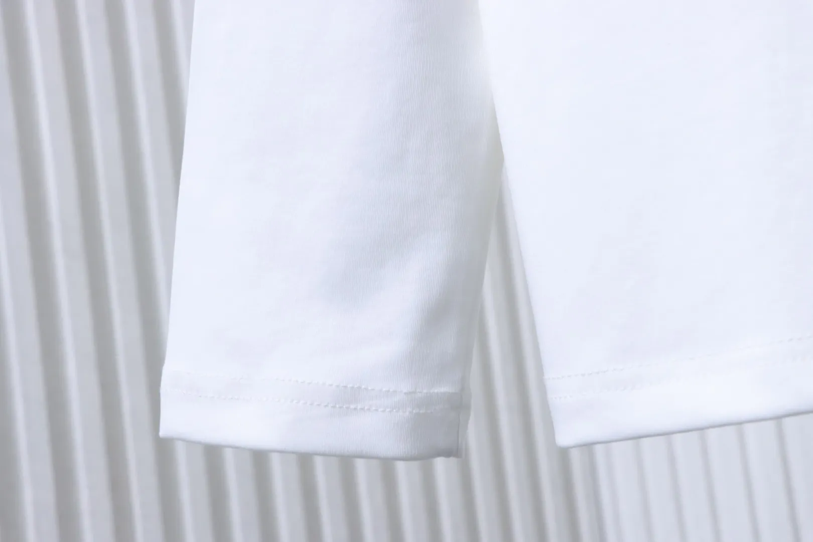 Long Sleeve Details