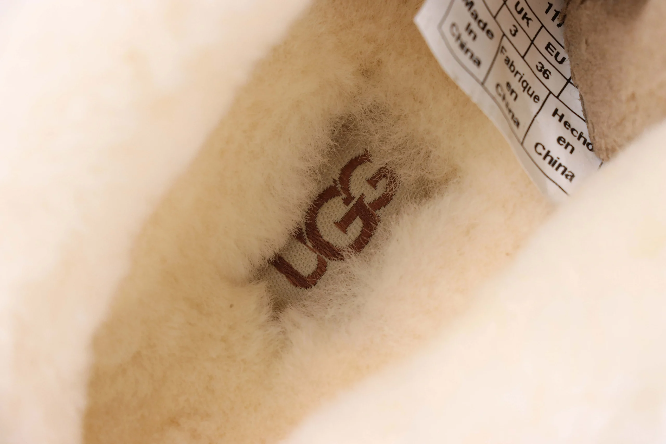Footbed Logo Details