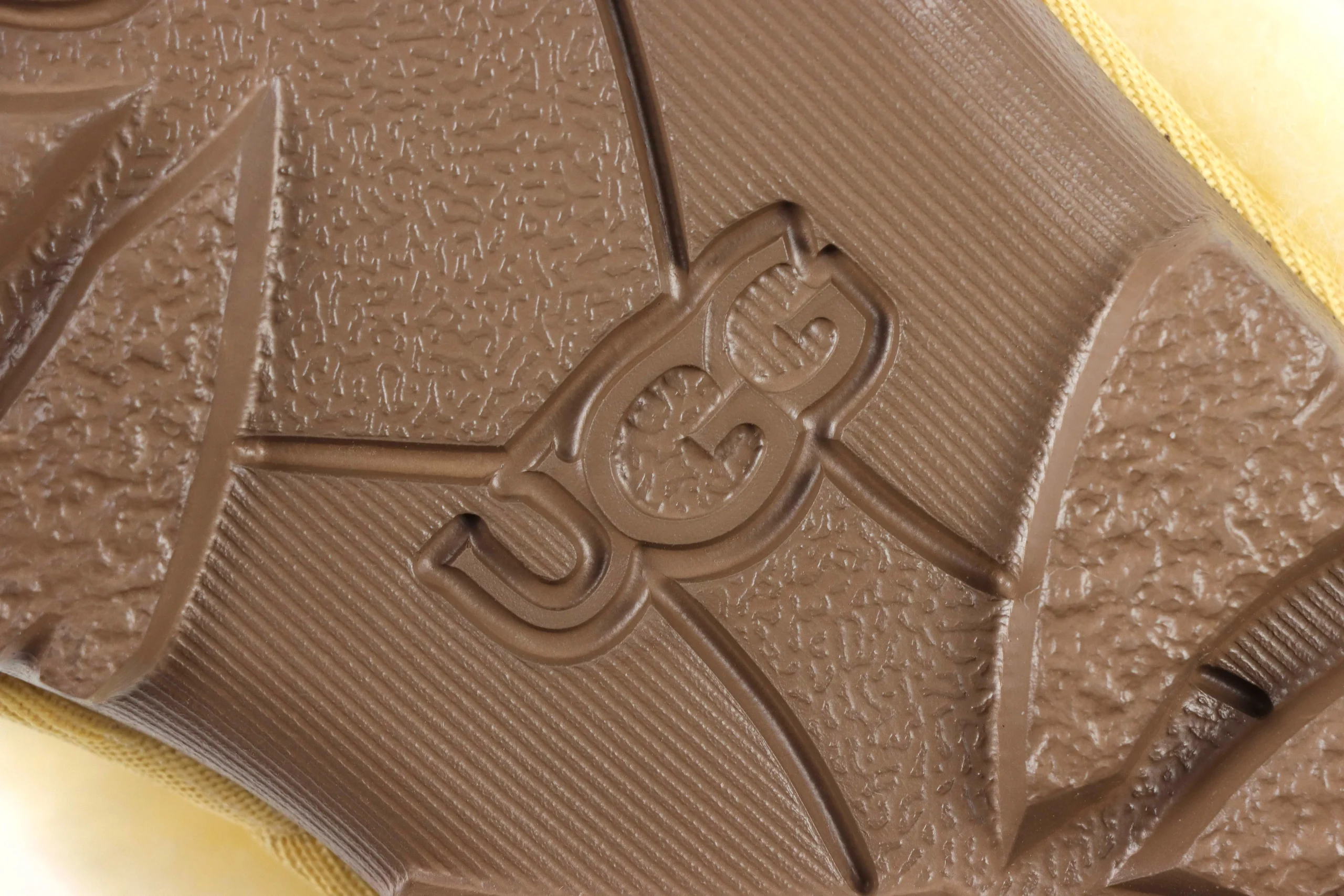 Bottom Outsole Logo Details
