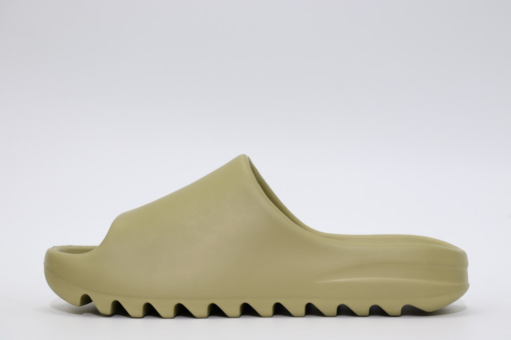 YEEZY SLIDE RESIN REPLICA - Image 2